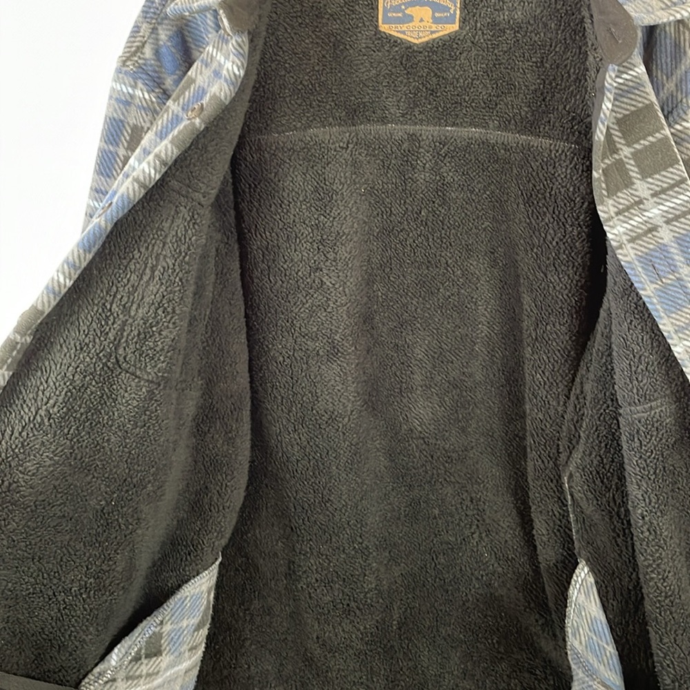 Freedom Foundry Blue and Gray Plaid Super Plush Men's Shirt Jacket - Size XXL - Picture 9 of 15